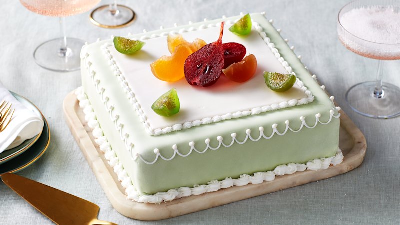 Helen Goh priporoča pripravo božične torte več tednov vnaprej za bogatejši okus