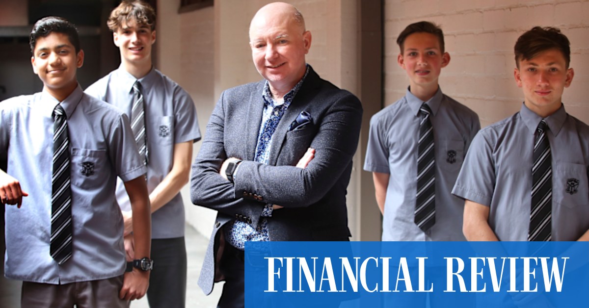 How Ashfield Boys High School turned boys into book nerds - Vimarsana News