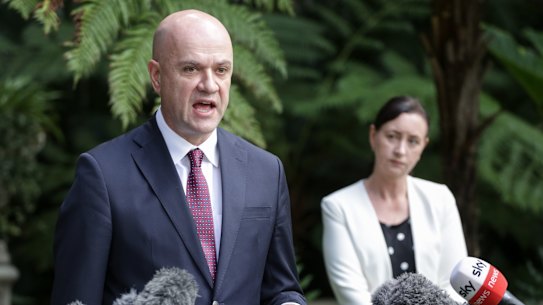 Queensland Chief Health Officer John Gerrard has ruled out any return to mask mandates as Queensland climbs a third wave of COVID-19 cases.