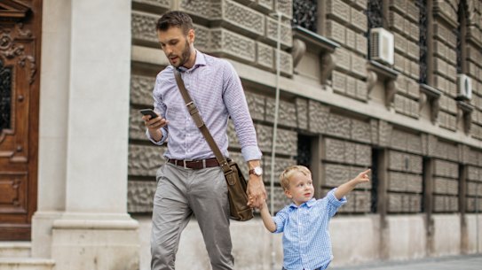 Digitally distracted dad