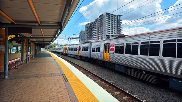Queensland Rail cuts staff surplus targets to save cash