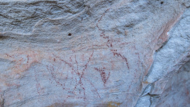 The rock art of the Grampians is rich in symbols, some of which are found nowhere else and much of which has meanings yet to be relearned. 