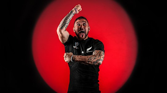 All Blacks star TJ Perenara is on the verge of joining the Sydney Roosters mid-season.