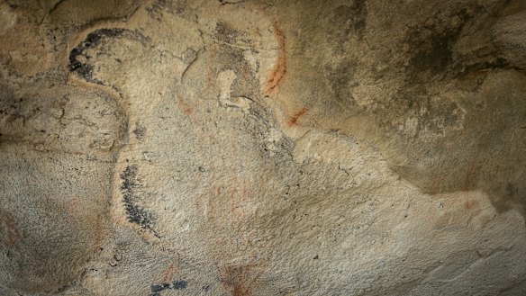 Park rangers and archaeologists are using new technology to reveal traces of ochre which may be tens of thousands of years old. 
