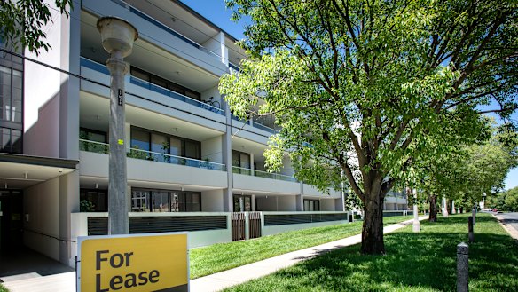 A prominent development company is facing court action over alleged poor building work at the Kingston Place stage two apartments.