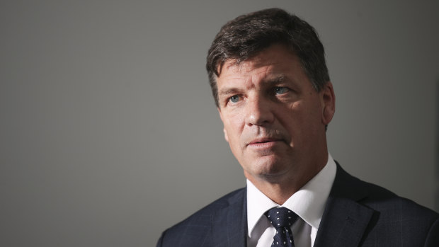 The Commonwealth Ombudsman says Australian Federal Police should have spoken directly to Energy Minister Angus Taylor about allegedly fraudulent documents sent from his office.