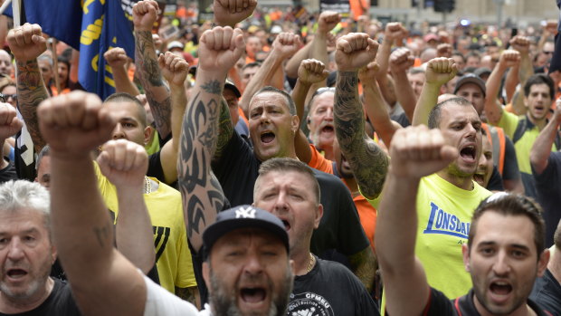 CFMEU supporters outside court in 2015 when John Setka and then deputy Shaun Reardon were facing court on blackmail charges, which were later dropped.