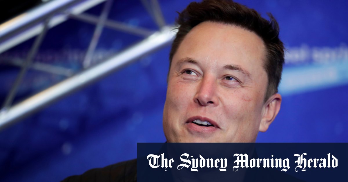 イーロン・マスク氏のスペースXは米国諜報機関向けのスパイ衛星ネットワークを構築していると匿名情報筋が語る