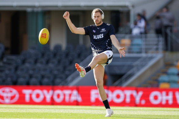 Harry McKay warms up before tonight’s preliminary final.