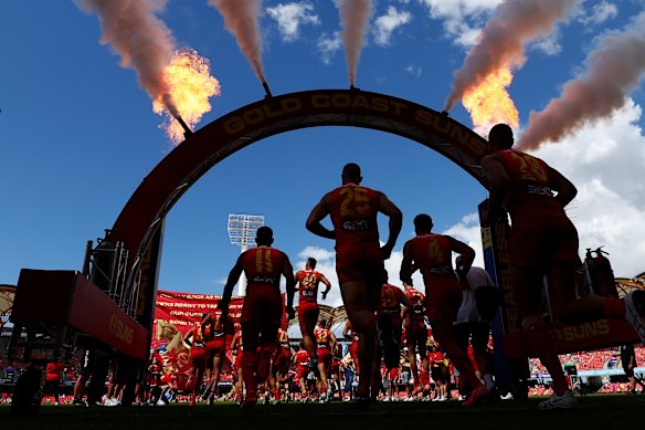The Suns run out against the Crows.