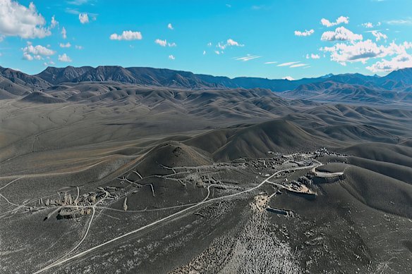 A large-scale historic data integration by Viking Metals at its Linka project in Nevada has rapidly grown the scale and strike of the prospect.