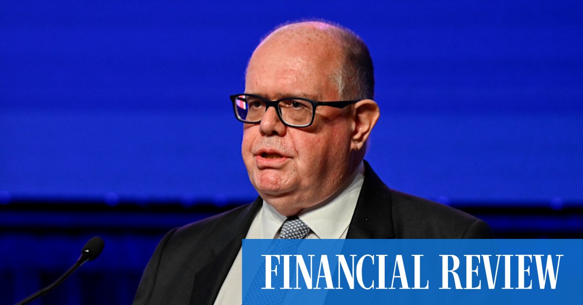 Shocking Truth: UTS Job Cuts Fund Executives' Lavish European Getaways