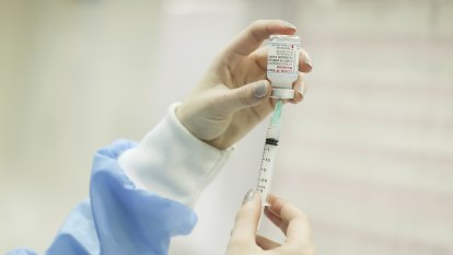 BHP reimposes vaccine mandates in national test case