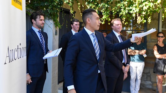 More than half of people surveyed by finance brokers suggest they would struggle from a $300 a month increase in their mortgage repayments.