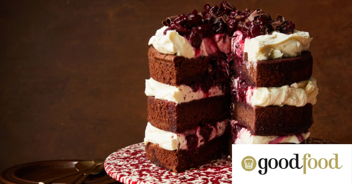 This retro celebration cake will never go out of fashion. Here’s the secret to whipping up a great one