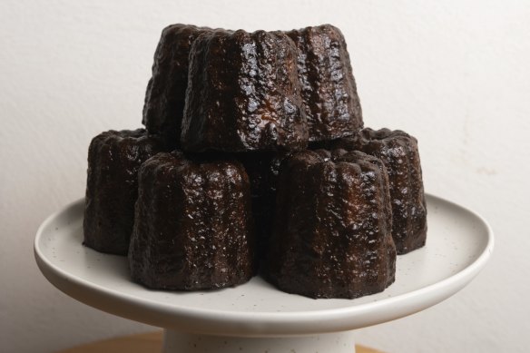 Rum canele. 