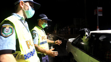 There were celebrations in Albury-Wodonga at midnight as NSW reopened the border to Victoria. 