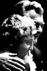 Kelty gets a hug from Hawke at the ACTU Congress in 1989.