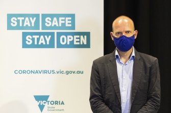 Coronavirus Victoria: Permit hotline struggles to cope ...