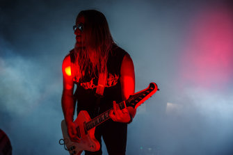 The Sisters Of Mercy Play Between Dark And Light It was released as the second single from their second studio album, floodland. the sisters of mercy play between dark