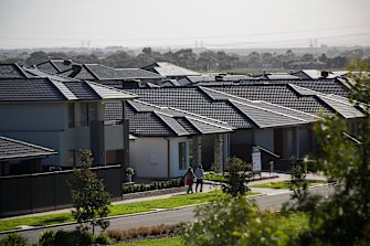 Census 2021 interactive: Melbourne and what your suburb data reveals