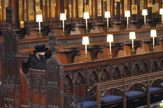 This image of the Queen sitting alone in St George’s Chapel ahead of the funeral for Prince Philip touched hearts around the world, after a year of deaths made lonely by the pandemic’s social isolation. 