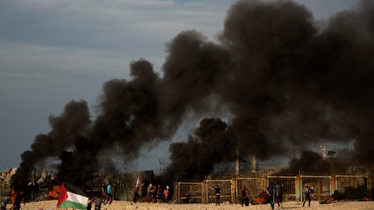 Gaza rocket hits home in Beersheba, Israeli military strikes back