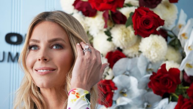 Jennifer Hawkins' final hurrah for Myer at Oaks Day in Melbourne ... we swear this time.