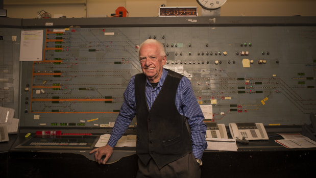 Retired signaller Bob Scott reflects on the closure of the signal box after almost 40 years.