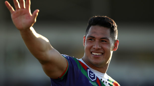 Warriors skipper Roger Tuivasa-Sheck has turned down the chance to return to New Zealand and be reunited with his family early.