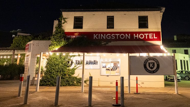 smh.com.au - John Buckley - Pauline Hanson joins Labor MPs at TikTok party in Kingston Hotel