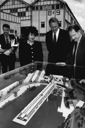 Vivian Fraser discusses his vision for the Finger Wharf with then NSW minister Bruce Baird and Clover Moore, who had led a community campaign to retrain wharf. Fraser won the competition for the transformation before it was then given to another bid.
