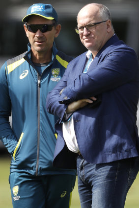 Former Cricket Australia chairman Earl Eddings with Justin Langer on the Ashes tour in 2019.