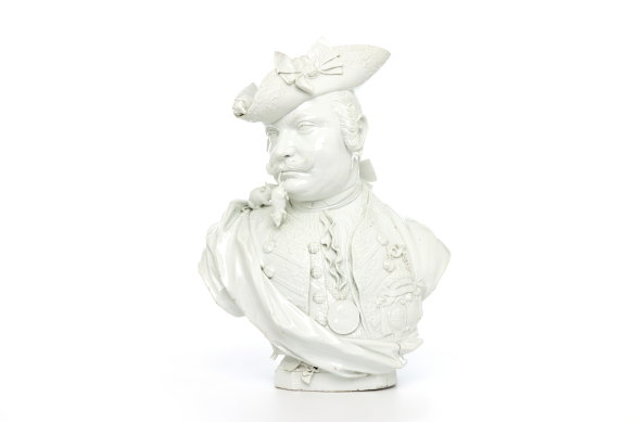 Baron Schmiedel (1739), a porcelain bust by Johann Joachim Kändler.