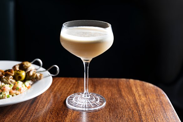 The Fat Bottomed Girls vodka cocktail echoes the menu’s Middle Eastern flavours.