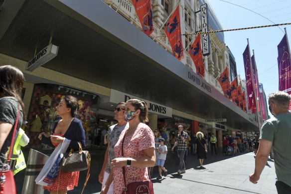 Christmas shoppers were out in force in the Bourke Street Mall on Saturday.l