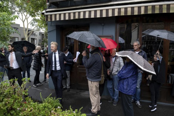 Buyers braved Melbourne’s icy blast on Saturday to compete for a unique one-bedroom unit in Fitzroy, which sold for $620,000.