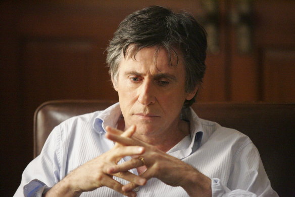 Gabriel Byrne played a therapist in In Treatment: “I don’t want that kind of attention again.″⁣