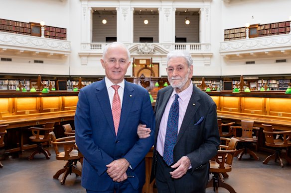 Malcolm Turnbull and former Labor minister Barry Jones at the State Library.