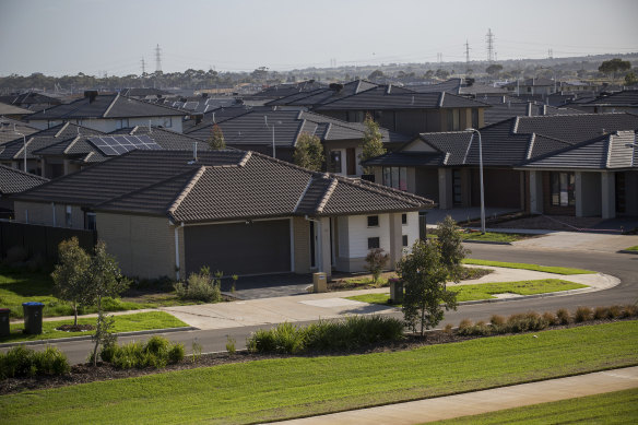 Double garages also come in for criticism in the City of Wyndham  housing plan.