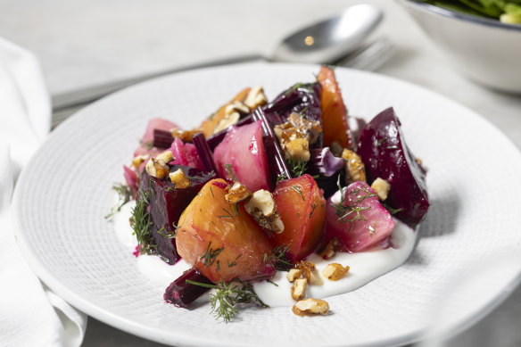 Patzari (beetroot, galotyri and walnuts).