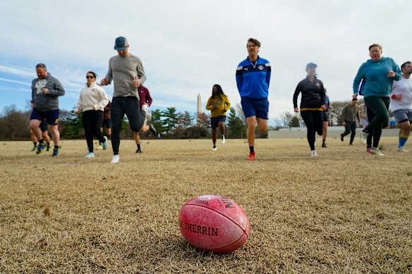 A temporada masculina começará com um jogo contra o Virginia Lions em abril e depois contra o New York Magpies em casa.