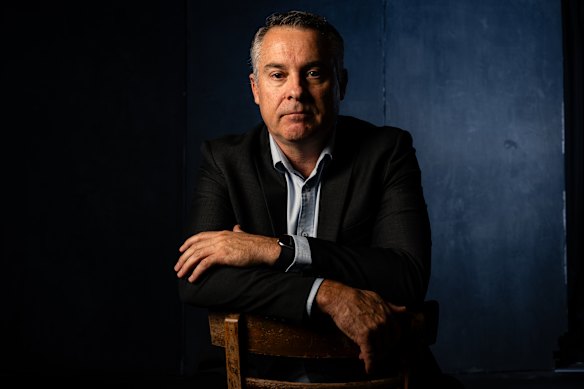 Graeme Simpfendorfer spent 27 years with Victoria Police, leading elite Homicide and Sexual Offenses teams.