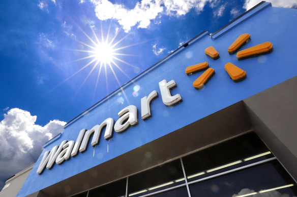 ABD'de bir Walmart mağazasında bir toplu silahlı saldırı daha oldu.