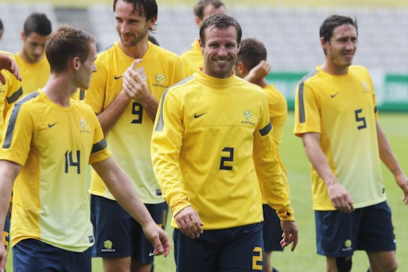 Lucas Neill en los Socceroos en 2013.
