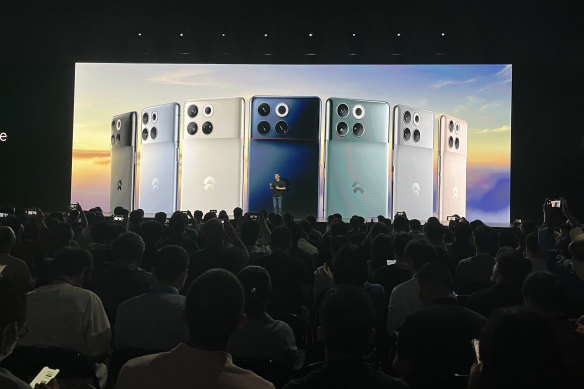 Selling smartphones and electric cars together has long been the dream of the electric car and smartphone industries.