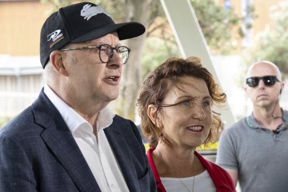 Anthony Albanese and new Labor MP Jodie Belyea in Frankston on Sunday