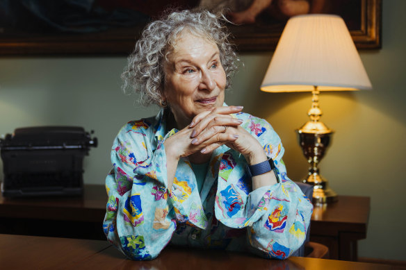 584px x 389px - Old Babes in the Wood: Margaret Atwood's new collection of stories is full  of profound wisdom