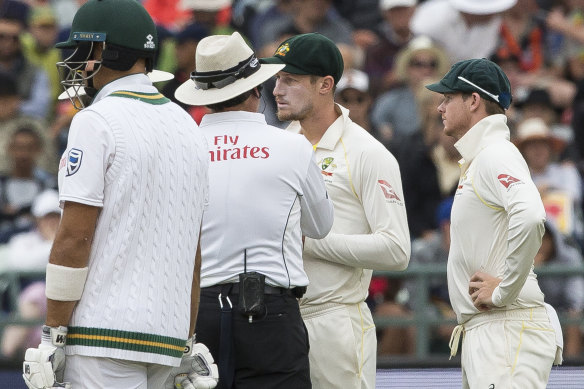 Cameron Bancroft talks to the umpire in South Africa in 2018.