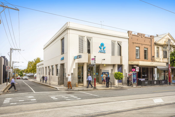 The ANZ Bank branch at 438-440 Toorak Road, Toorak, Melbourne.